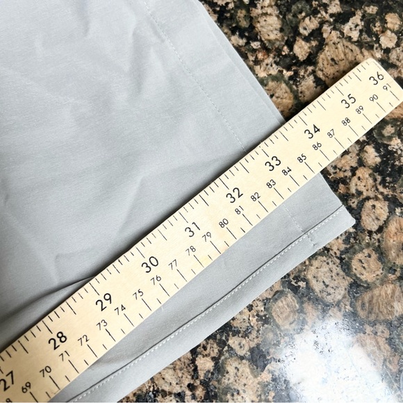 Fabletics The Only Pants Size 40x34 Performance Golf Stretch Modern Chino Gray - Picture 7 of 7